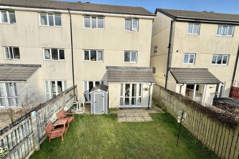 undefined, Kel Avon Close, Truro NO ONWARD CHAIN