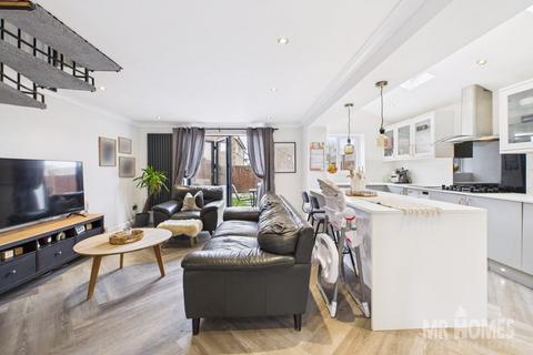 2 bedroom end of terrace house for sale, Traherne Drive, The Drope, Cardiff CF5 4UL
