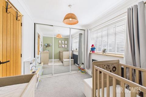 32 Traherne Drive, Cardiff, CF5 4UL