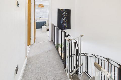 32 Traherne Drive, Cardiff, CF5 4UL