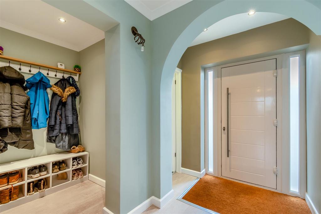 8584717-interior06.jpg