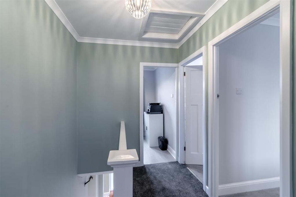 8584717-interior18.jpg
