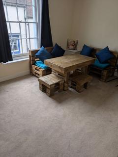 2 bedroom flat to rent, , Canterbury