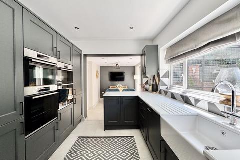 13 Poplar Rise, Sutton Coldfield, B74 4HT