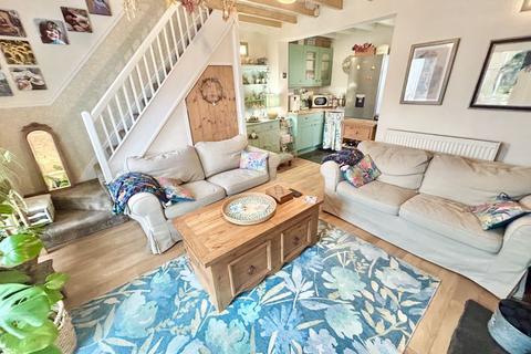 2 bedroom cottage for sale, Gilfach Road, Penmaenmawr
