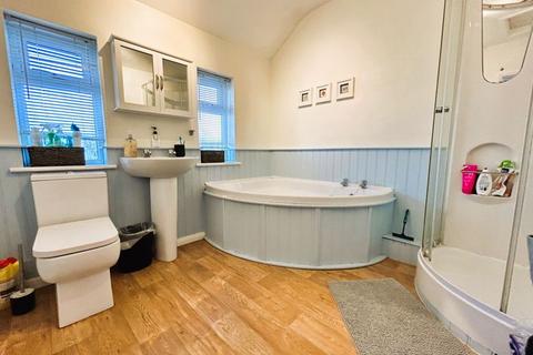 3 bedroom end of terrace house for sale, Lichfield Road,  Brownhills Walsall WS8 6JA
