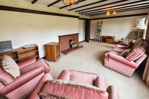 2 bedroom detached bungalow for sale, Maplewood, Sutton Coldfield, B76 1JX