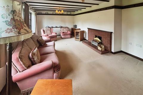 2 bedroom detached bungalow for sale, Maplewood, Sutton Coldfield, B76 1JX