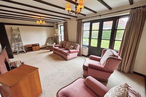 2 bedroom detached bungalow for sale, Maplewood, Sutton Coldfield, B76 1JX