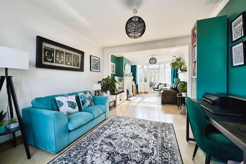 3 bedroom semi-detached house for sale, Welwyndale Road, Sutton Coldfield, B72 1AN