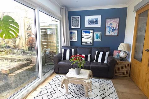 4 College Road, Upper Beeding, Steyning, BN44 3TB