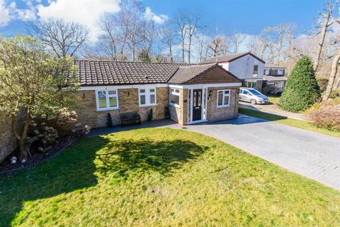 3 bedroom detached bungalow for sale, The Gallops, Vigo, Kent