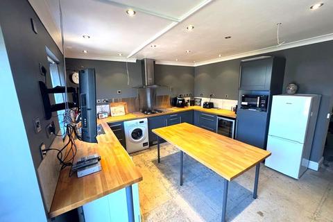 3 bedroom semi-detached bungalow for sale, Redcar Road, North Heaton
