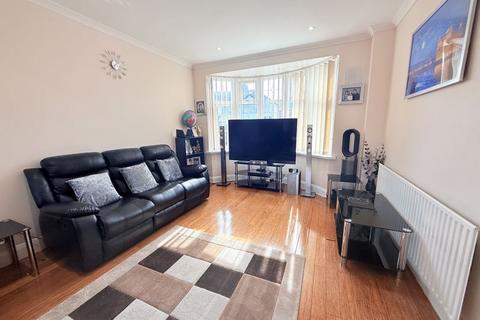 5 Ascot Gardens, Southall, UB1 2RZ