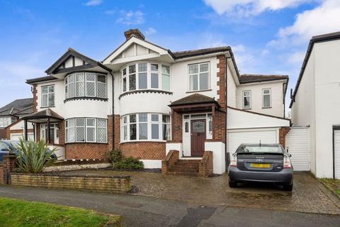 32 Prior Avenue, Sutton, SM2 5HY
