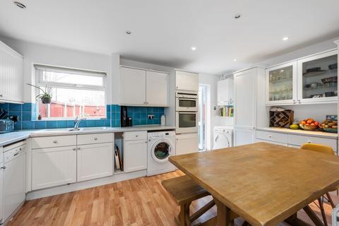2 bedroom flat to rent, Corfield Street, Bethnal Green, E2