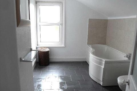 2 bedroom terraced house to rent, Horncastle Road, Boston
