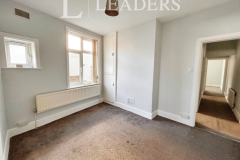 2 bedroom flat to rent, Bennett Road, Bournemouth