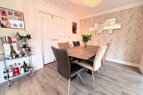 21 Elm Grove, Wootton, Northampton, NN4 6FB