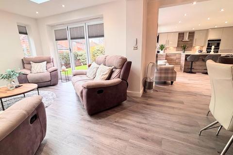 21 Elm Grove, Wootton, Northampton, NN4 6FB