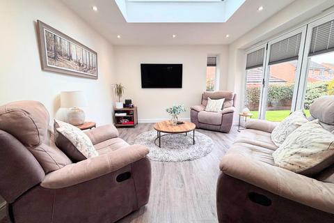 21 Elm Grove, Wootton, Northampton, NN4 6FB
