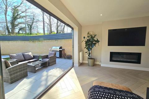 23 Commodores Close, Minster On Sea, Sheerness, ME12 3UU