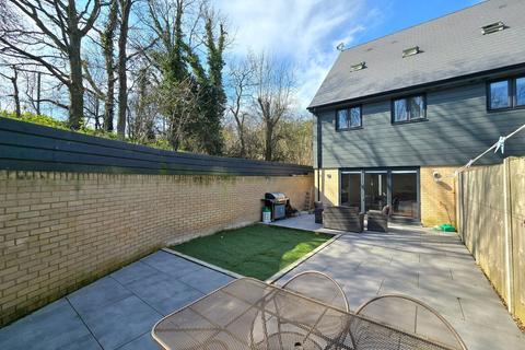 23 Commodores Close, Minster On Sea, Sheerness, ME12 3UU