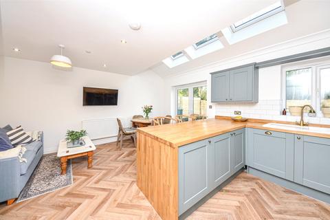 undefined, Gerddi Derw, Colwyn Bay, Conwy, LL29
