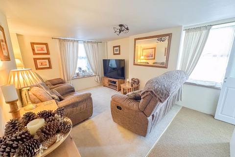 3 bedroom cottage for sale, Charlton Road, Shepton Mallet