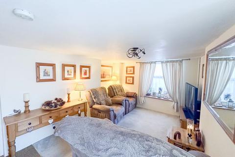 3 bedroom cottage for sale, Charlton Road, Shepton Mallet