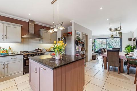 58 Joiners Lane, Chalfont St Peter, Gerrards Cross, SL9 0AT
