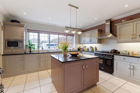58 Joiners Lane, Chalfont St Peter, Gerrards Cross, SL9 0AT