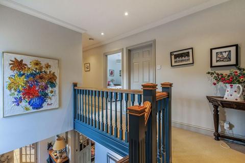 58 Joiners Lane, Chalfont St Peter, Gerrards Cross, SL9 0AT