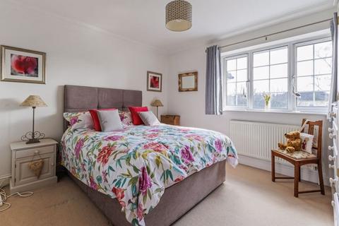 58 Joiners Lane, Chalfont St Peter, Gerrards Cross, SL9 0AT