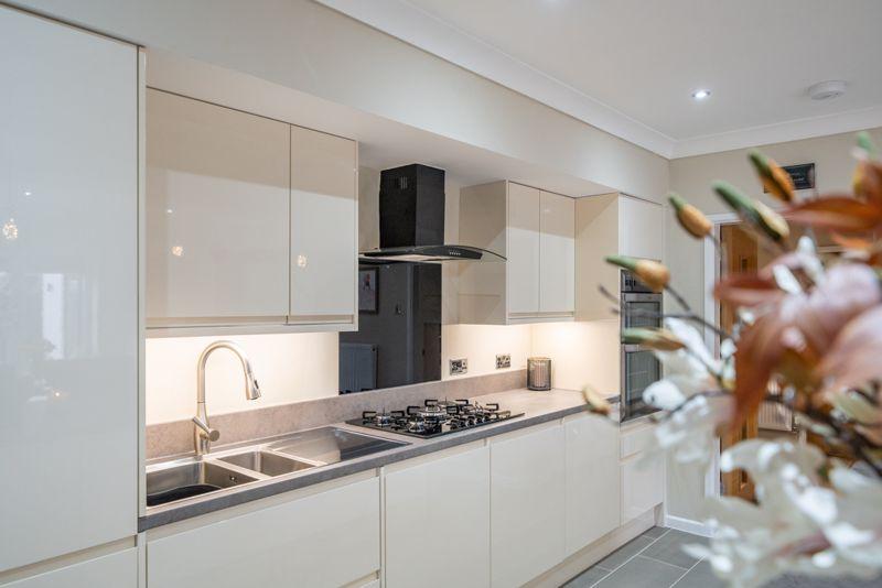 Sitting/dining/kitchen