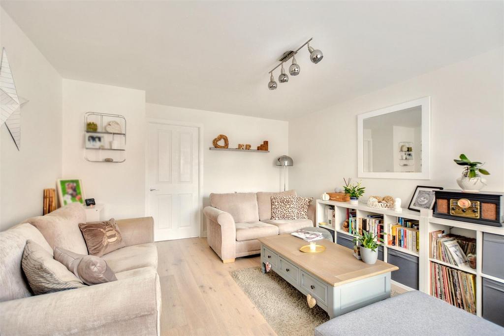 Lounge/Sitting Room