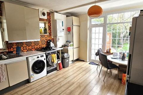 5 bedroom semi-detached house to rent, Old Oak Road, East Acton, London, W3 7JD