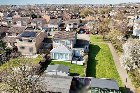 4 bedroom detached house for sale, Bedford MK41