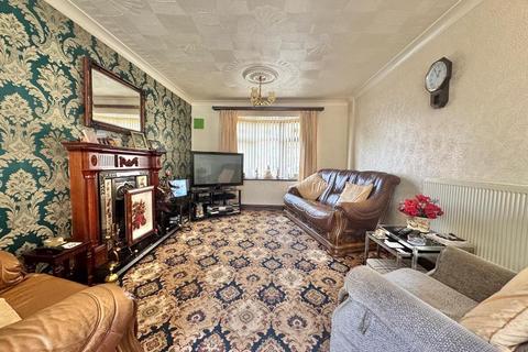 3 bedroom detached house for sale, Manor House Road, Wednesbury, WS10 9PG