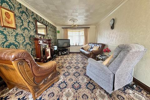 3 bedroom detached house for sale, Manor House Road, Wednesbury, WS10 9PG