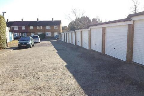 Garage to rent, Beeching Close, Ash GU12