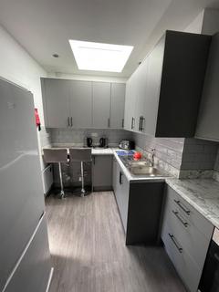 1 bedroom in a house share to rent, Room 2,10a Abbey Road, Smethwick