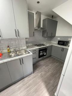 1 bedroom in a house share to rent, Room 2,10a Abbey Road, Smethwick
