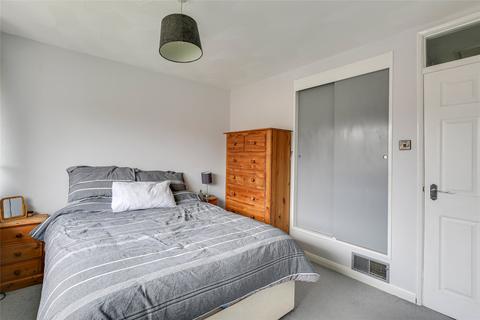 44 Home Park, Oxted, RH8 0JU