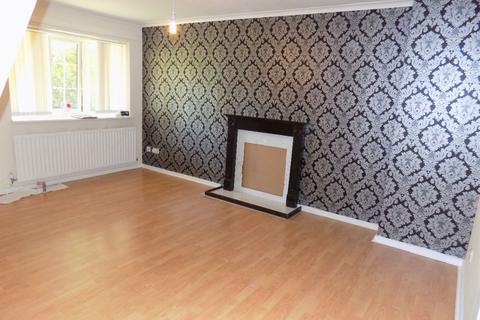 3 bedroom terraced house to rent, Foxdale Drive, Brierley Hill