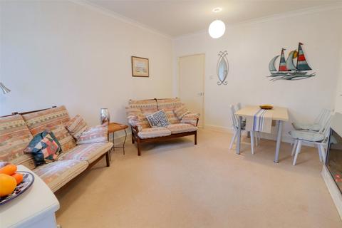 2 bedroom property for sale, Parliament Court, Ilfracombe, Devon, EX34