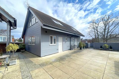 1 bedroom apartment for sale, Little St. Johns Street, Woodbridge, Suffolk, IP12