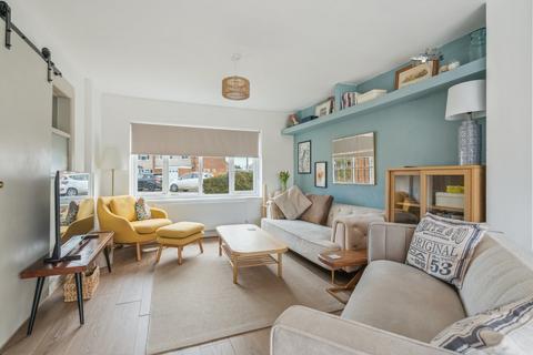 4 bedroom detached house for sale, Passingham Avenue, Hitchin, SG4