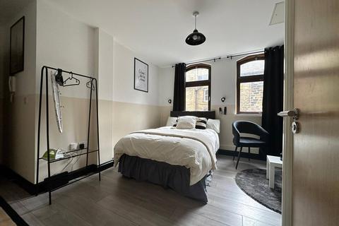 Studio for sale, James Street, Bradford, West Yorkshire, BD1