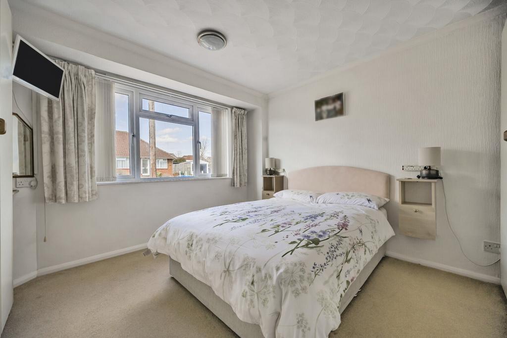 Bedroom Pic 1